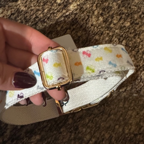 Pooie Vuiton Dog Waste Bags & Leash, Collar, Waste bag dispenser and bowl - Picture 6 of 8